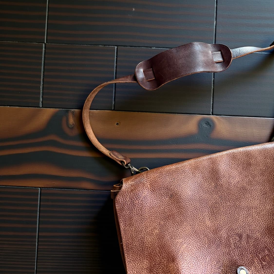 RRL 빈티지 레더 메신저백 대형 사이즈 상품이미지4