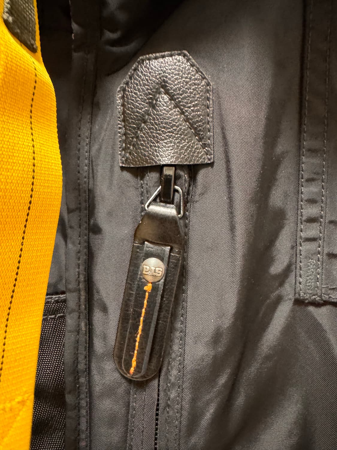 파라점퍼스 고비 패딩 M사이즈 상품이미지4