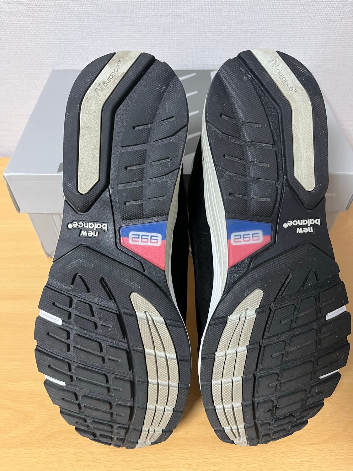 뉴발란스 992 코어 블랙 265 상품이미지5