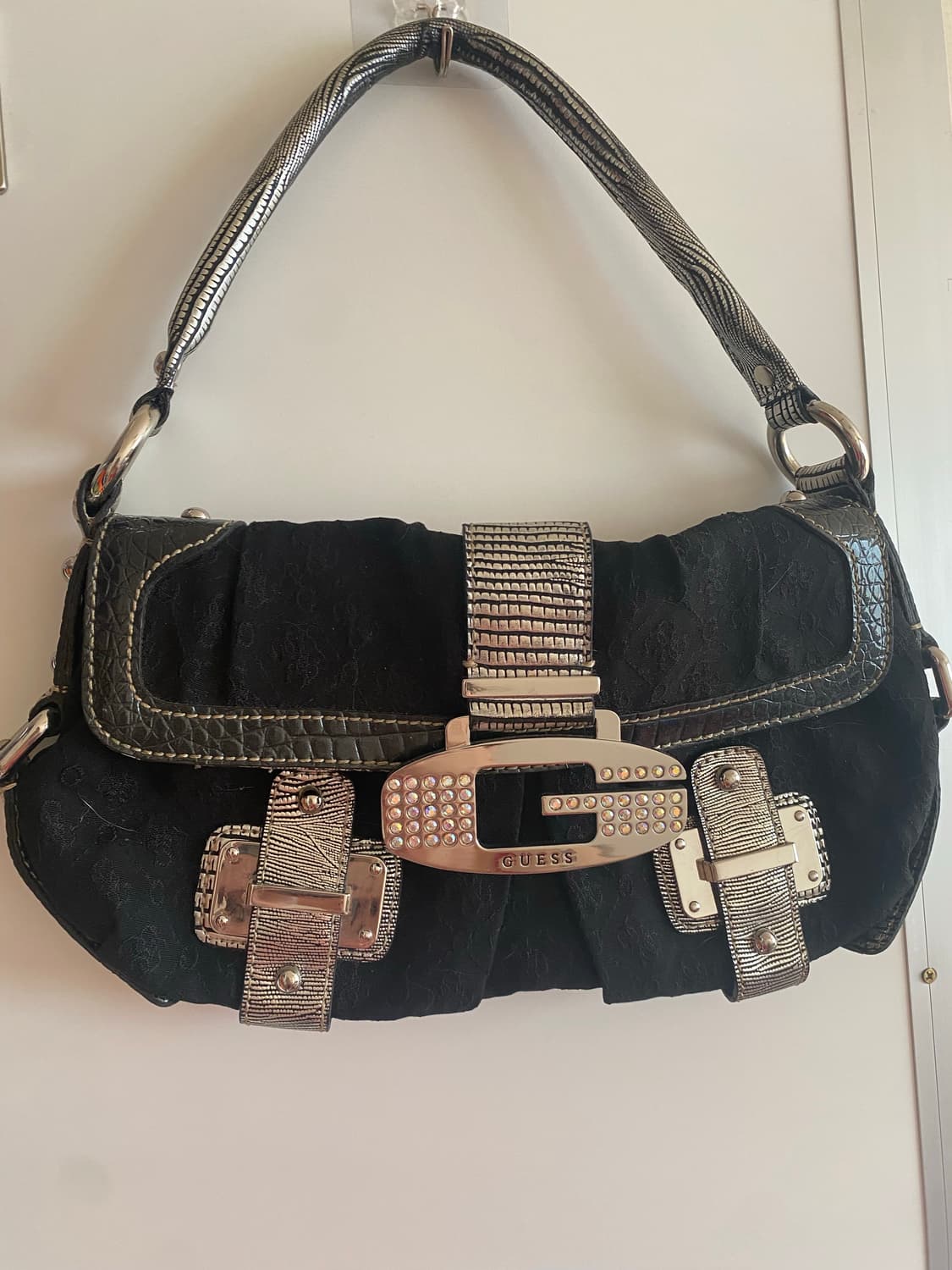 💎 Guess 2006 shoulder bag 💎  상품이미지1