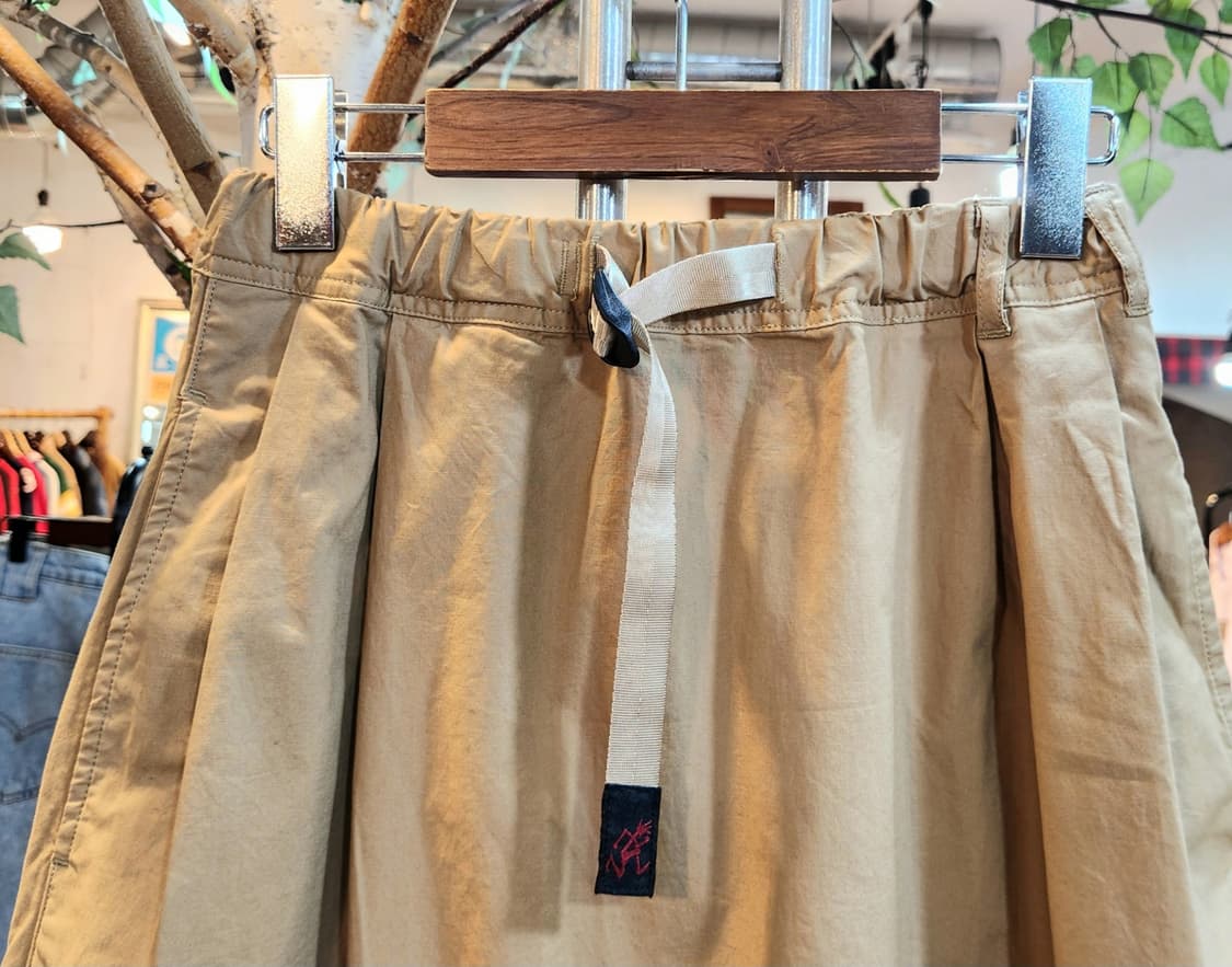 그라미치 벨트 베이지 롱 스커트 상품이미지2