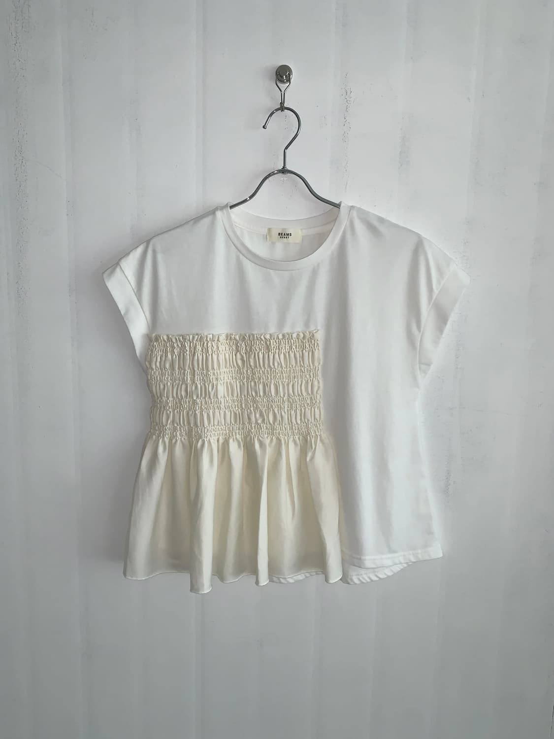 Beams Heart Ivory Pleats Point half top 상품이미지1