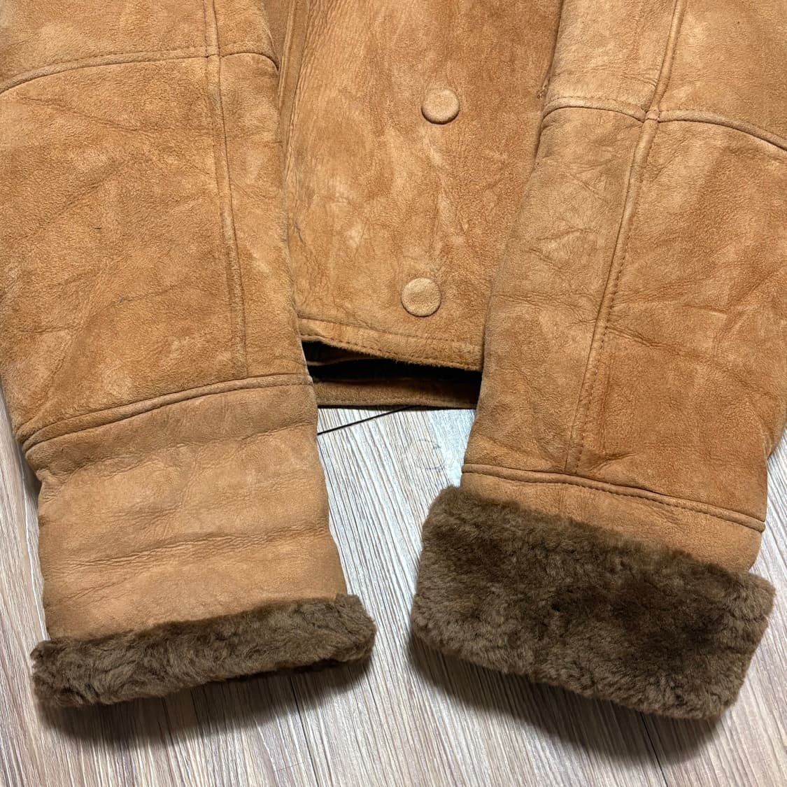 (급전ㅠ) 퍼 스웨이드 더블버튼 무스탕자켓 상품이미지4