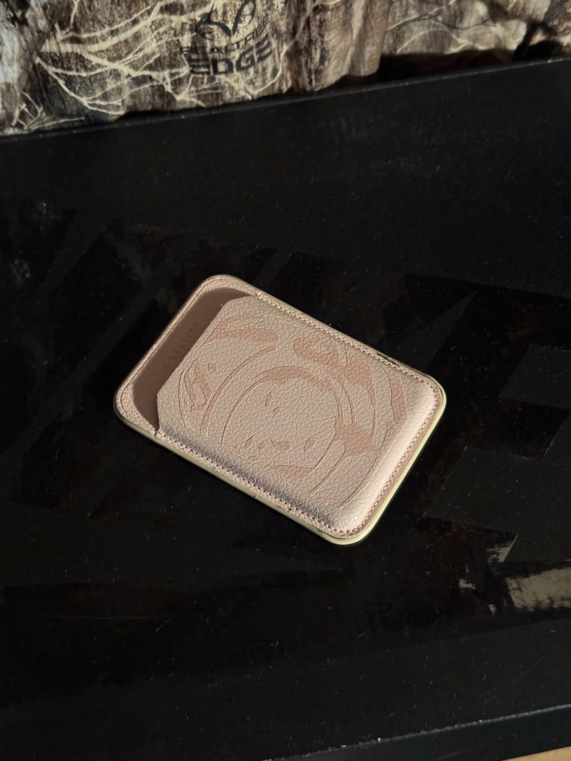 케이스티파이 BBC(빌리어네어 보이즈 클럽) 맥세이프 카드 홀더 상품이미지1