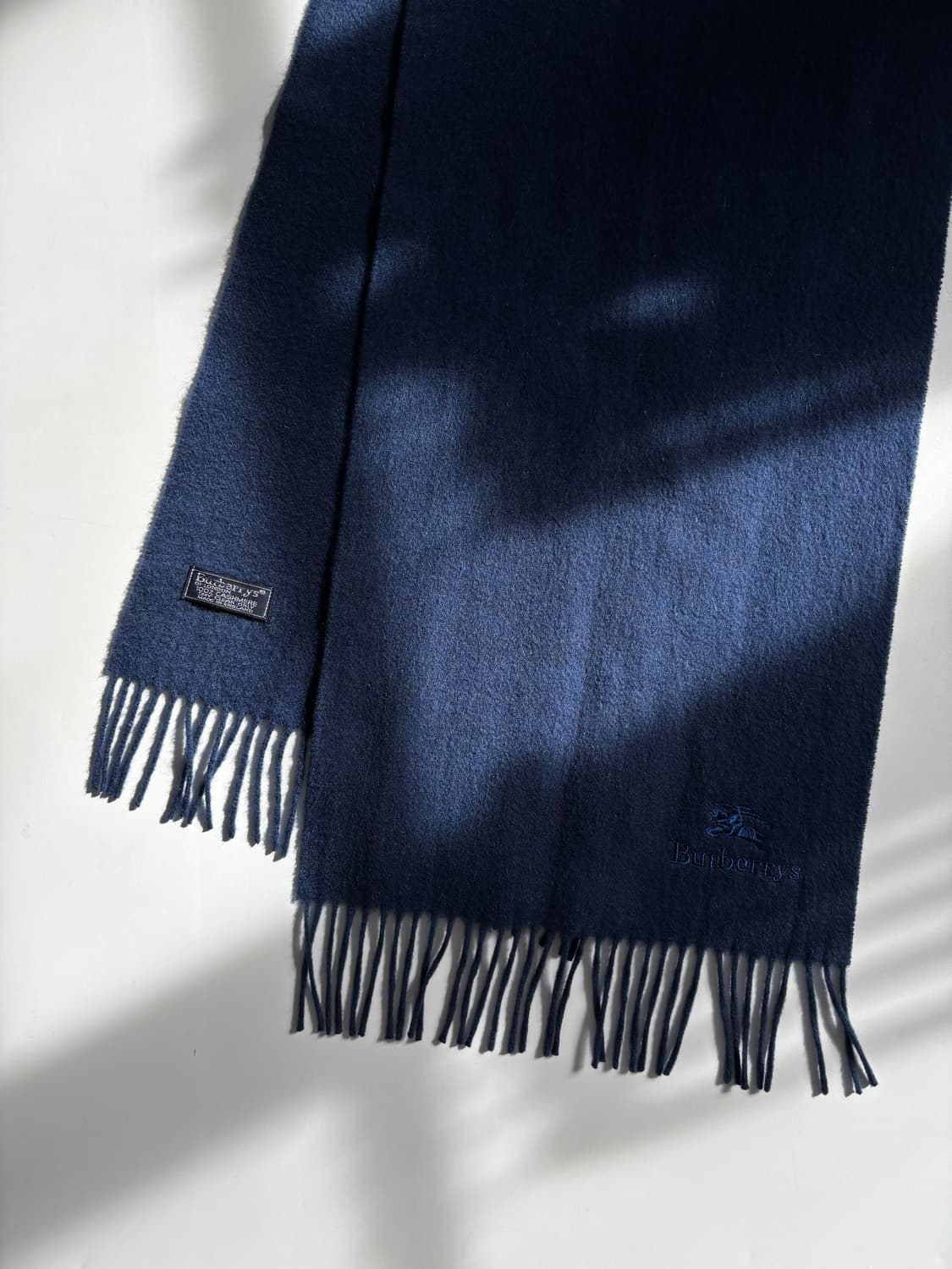 Burberry 버버리 네이비 캐시미어 머플러 상품이미지4