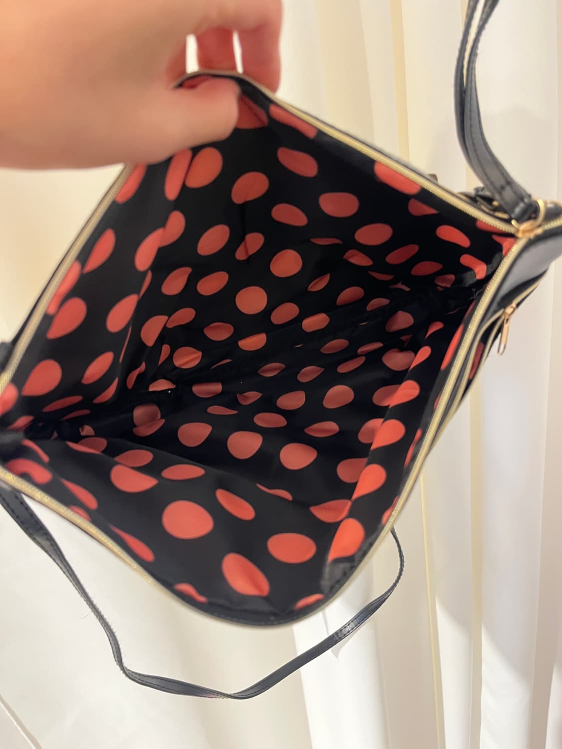 츠모리치사토 골드 반짝이 냐옹 크로스백 🐈‍⬛ 상품이미지9