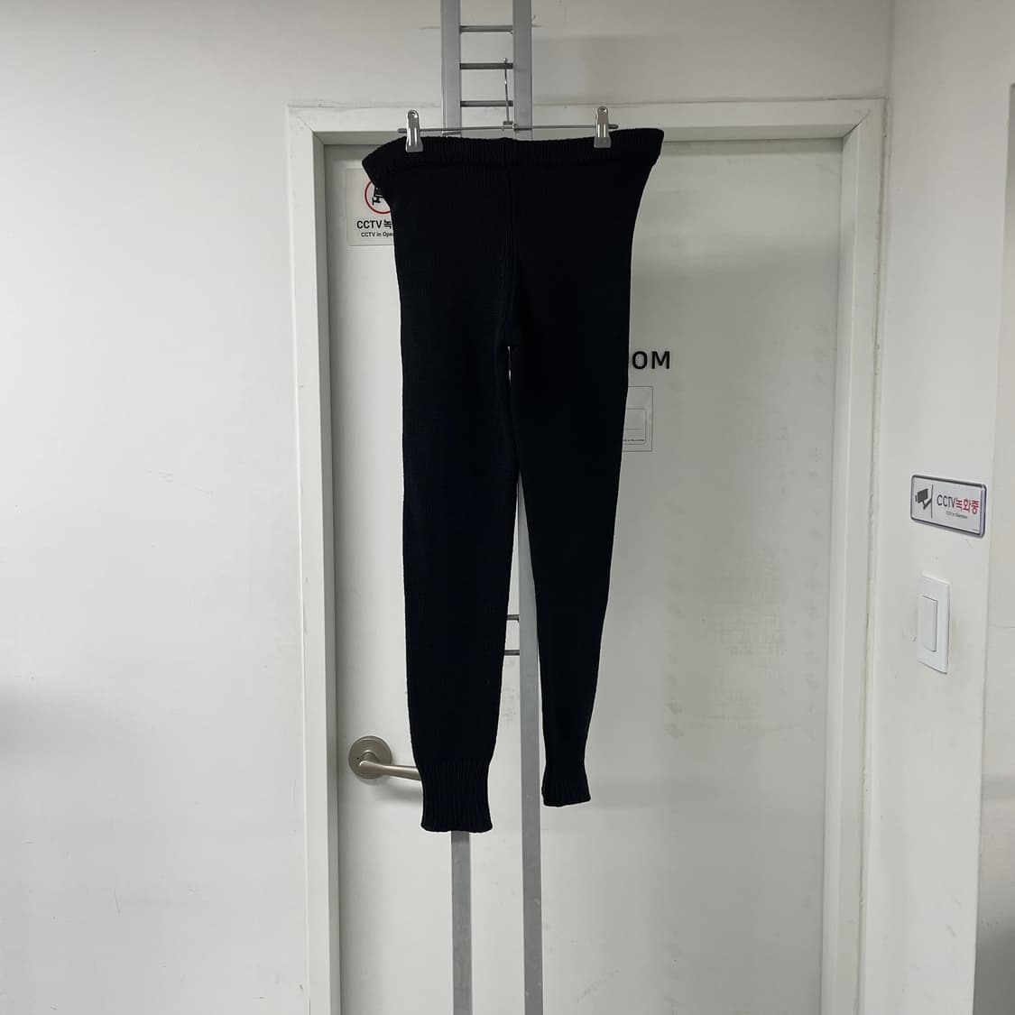 몽클레어 니트 팬츠 블랙 M(W) 상품이미지5