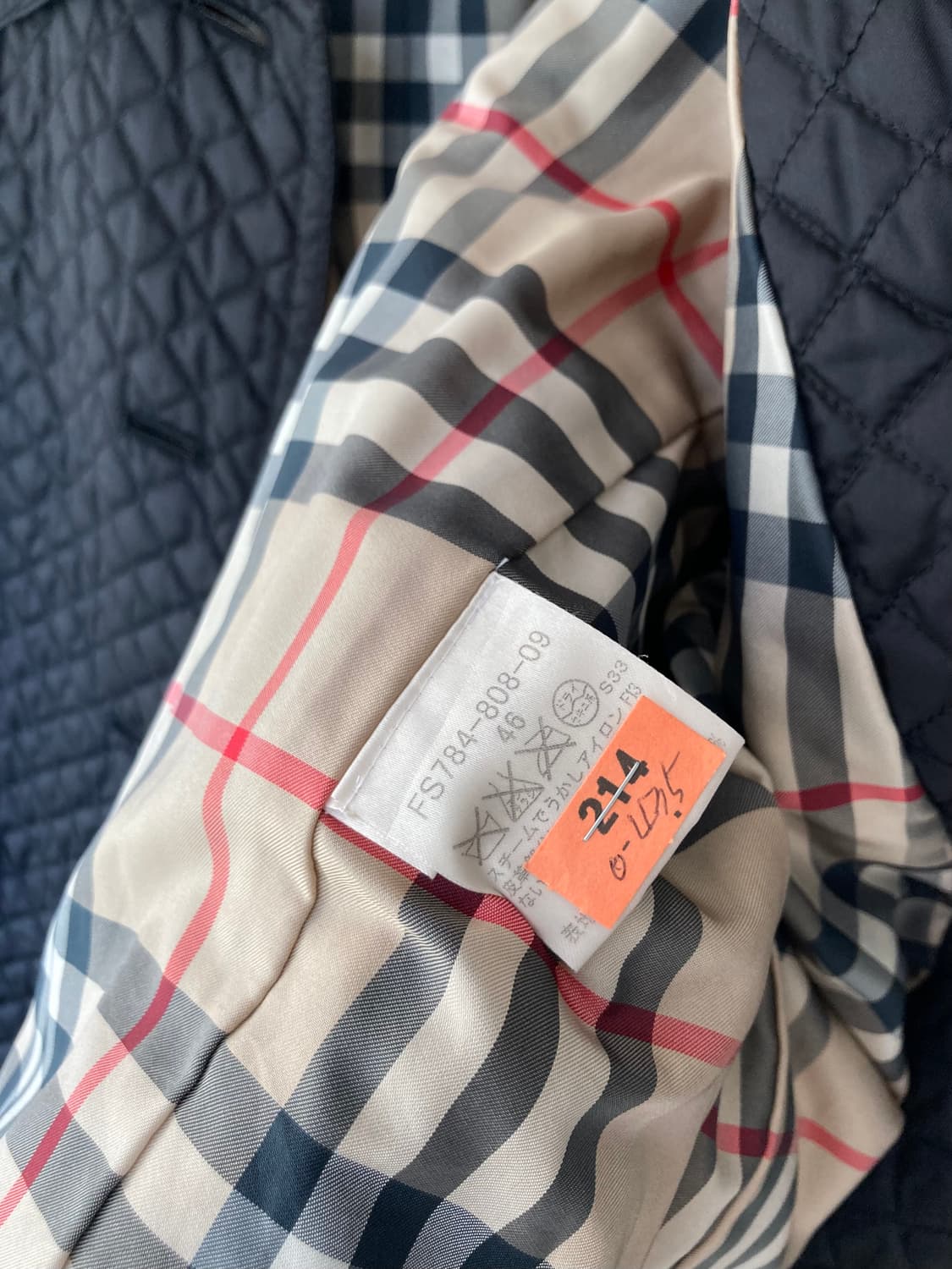 거의새것) 정품 버버리 다이아몬드 여성 퀼팅자켓77 상품이미지9