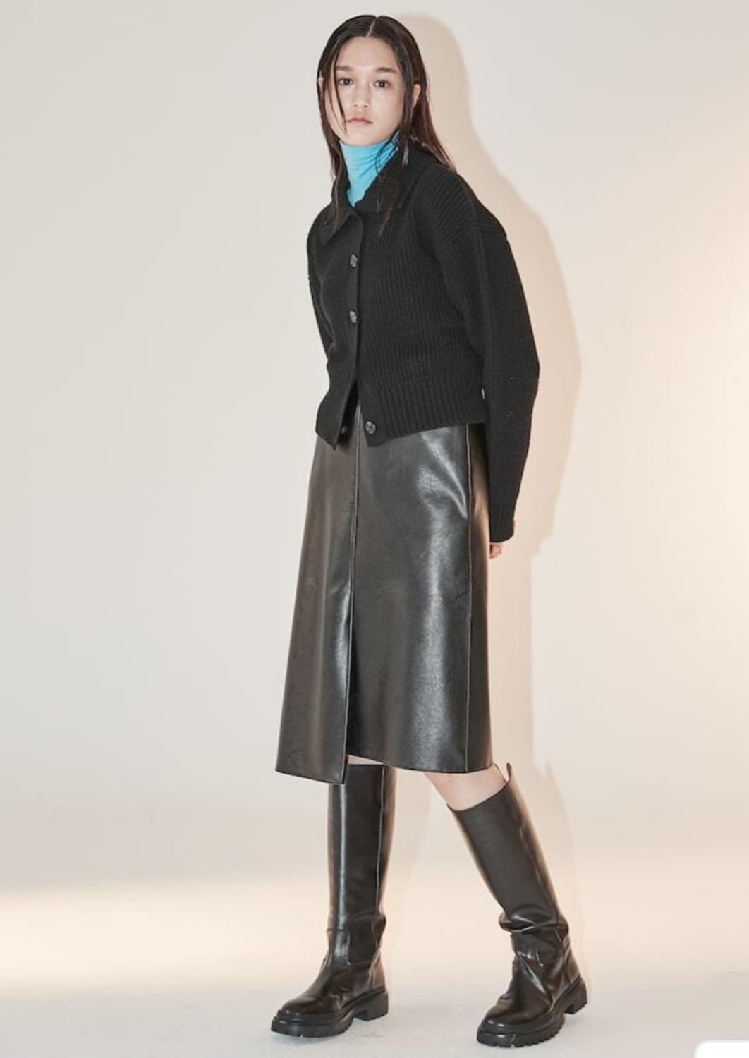 구호플러스 페이크레더 언발란스 스커트 1사이즈 상품이미지3