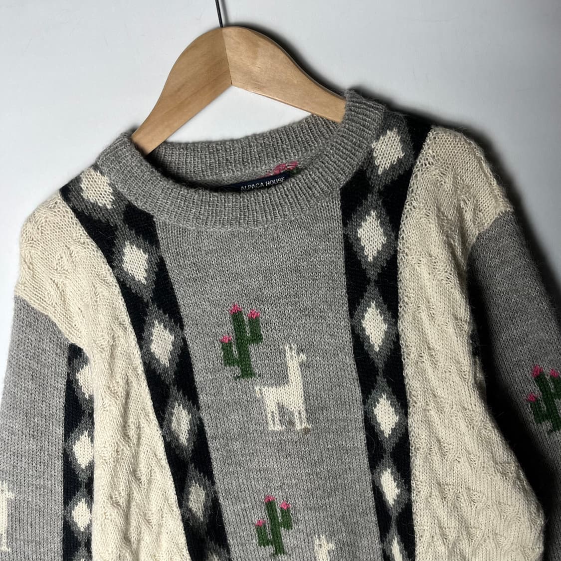 [ALPACA HOUSE] 알파카하우스 페루산 라마 선인장 자카드 니트 상품이미지3