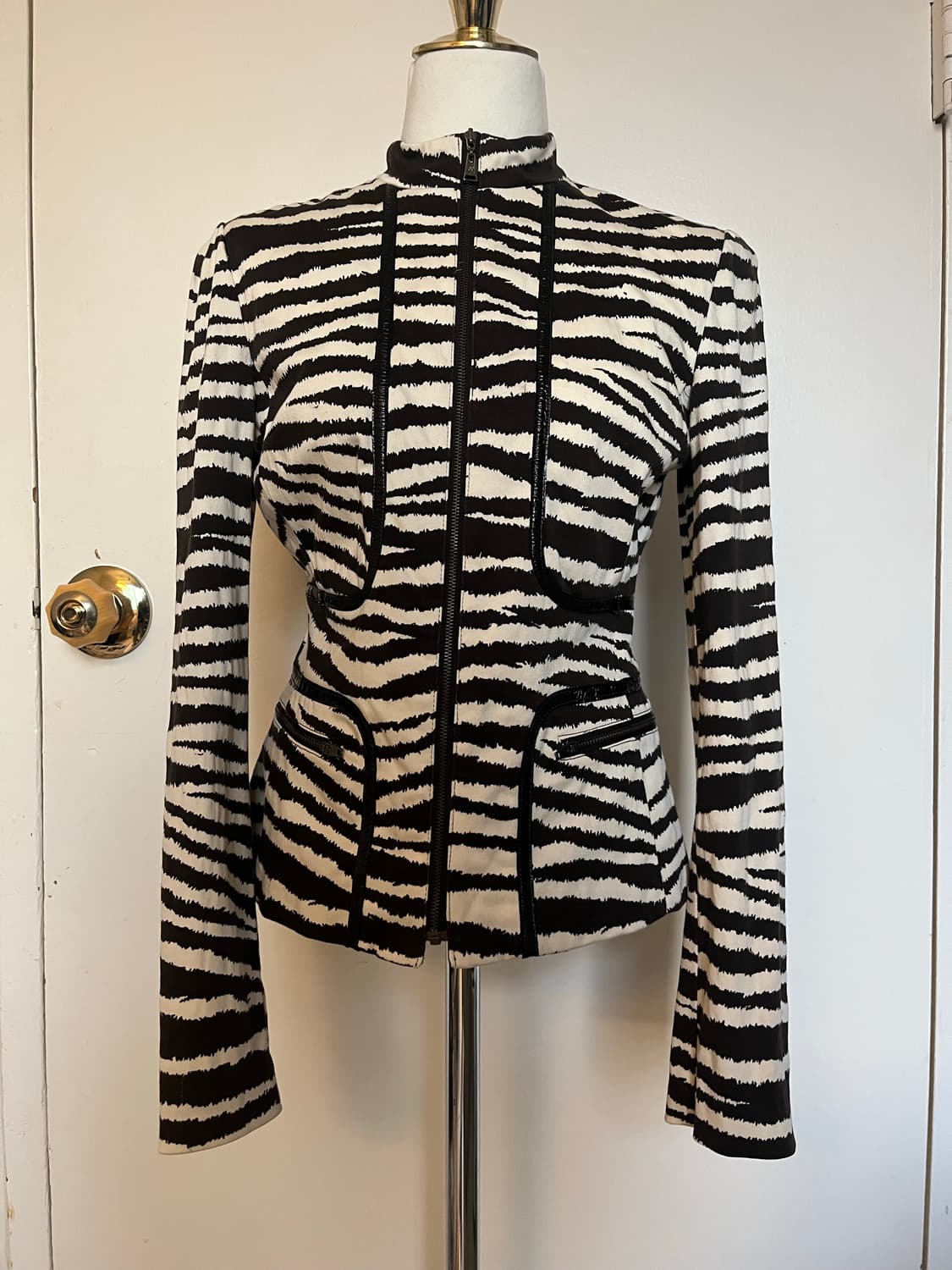 지브라 패턴 슬림핏 집업 자켓 상품이미지2