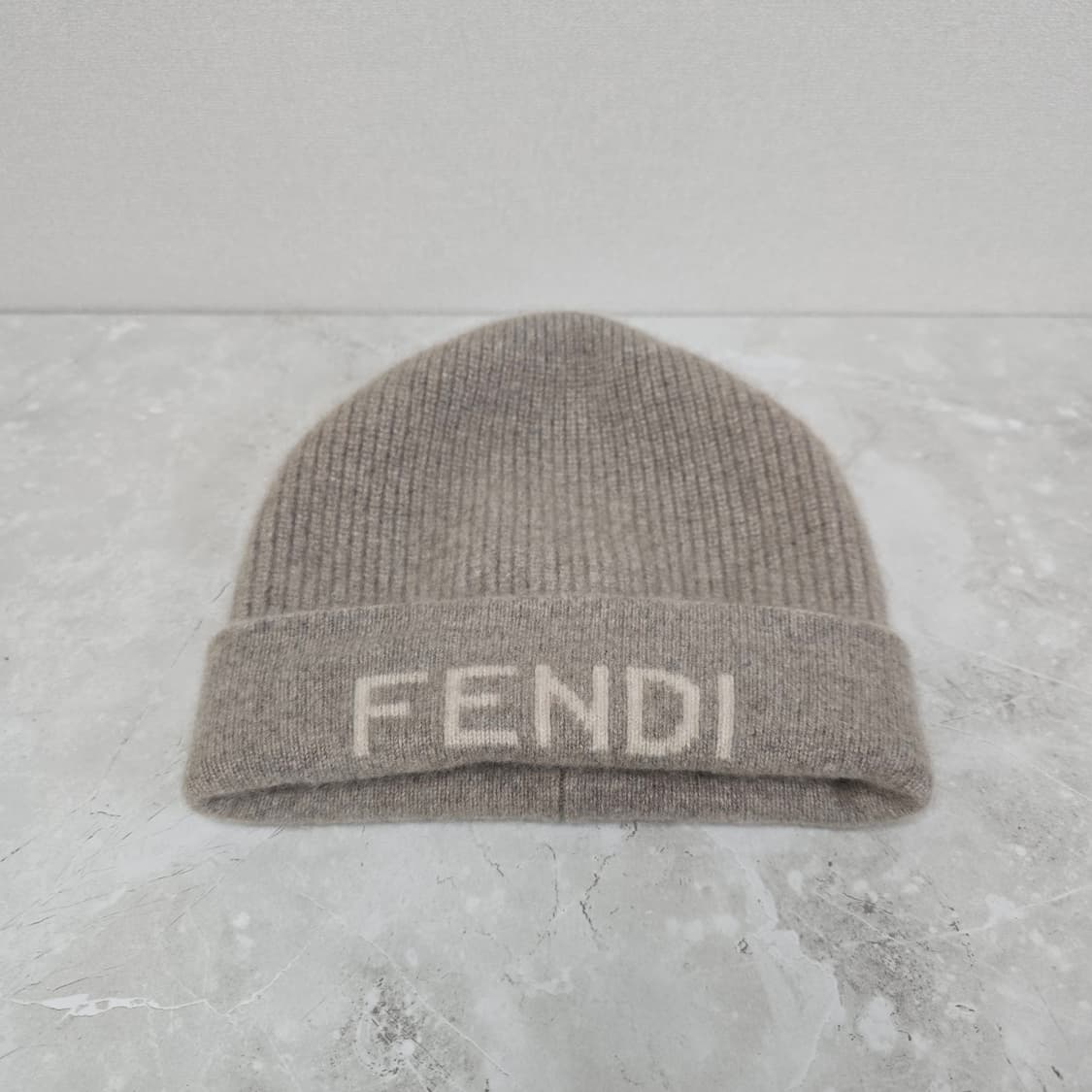 펜디 FENDI 로고 비니 모자 판매 상품이미지1