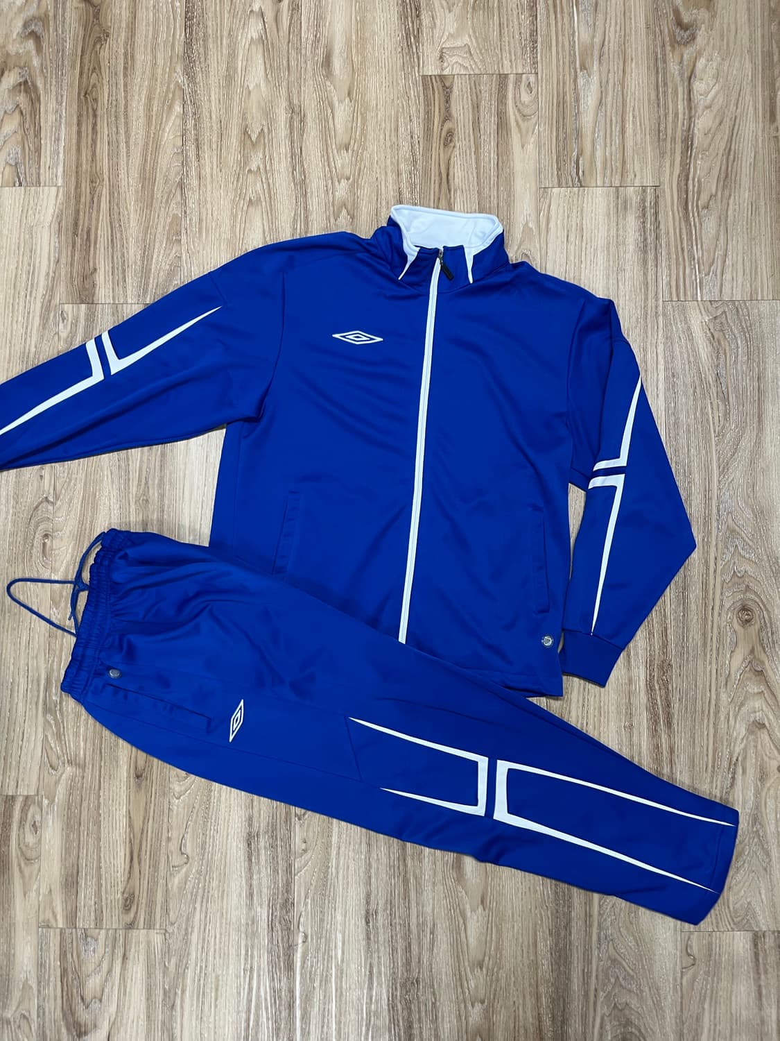 엄브로 올드스쿨 트레이닝 져지 세트 100 상품이미지1