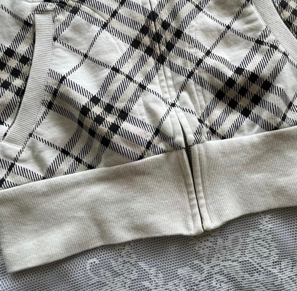 버버리 노바체크 블루라벨 집업 상품이미지6