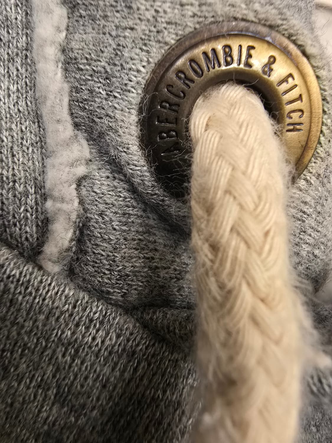 아베크롬비 앤 피치(Abercrombie & Fitch)회색 후드티 상품이미지4