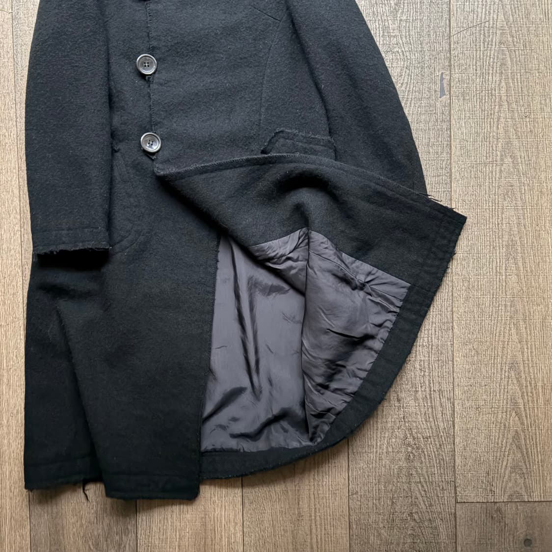 Closing Detail Distressed Wool Coat  상품이미지8