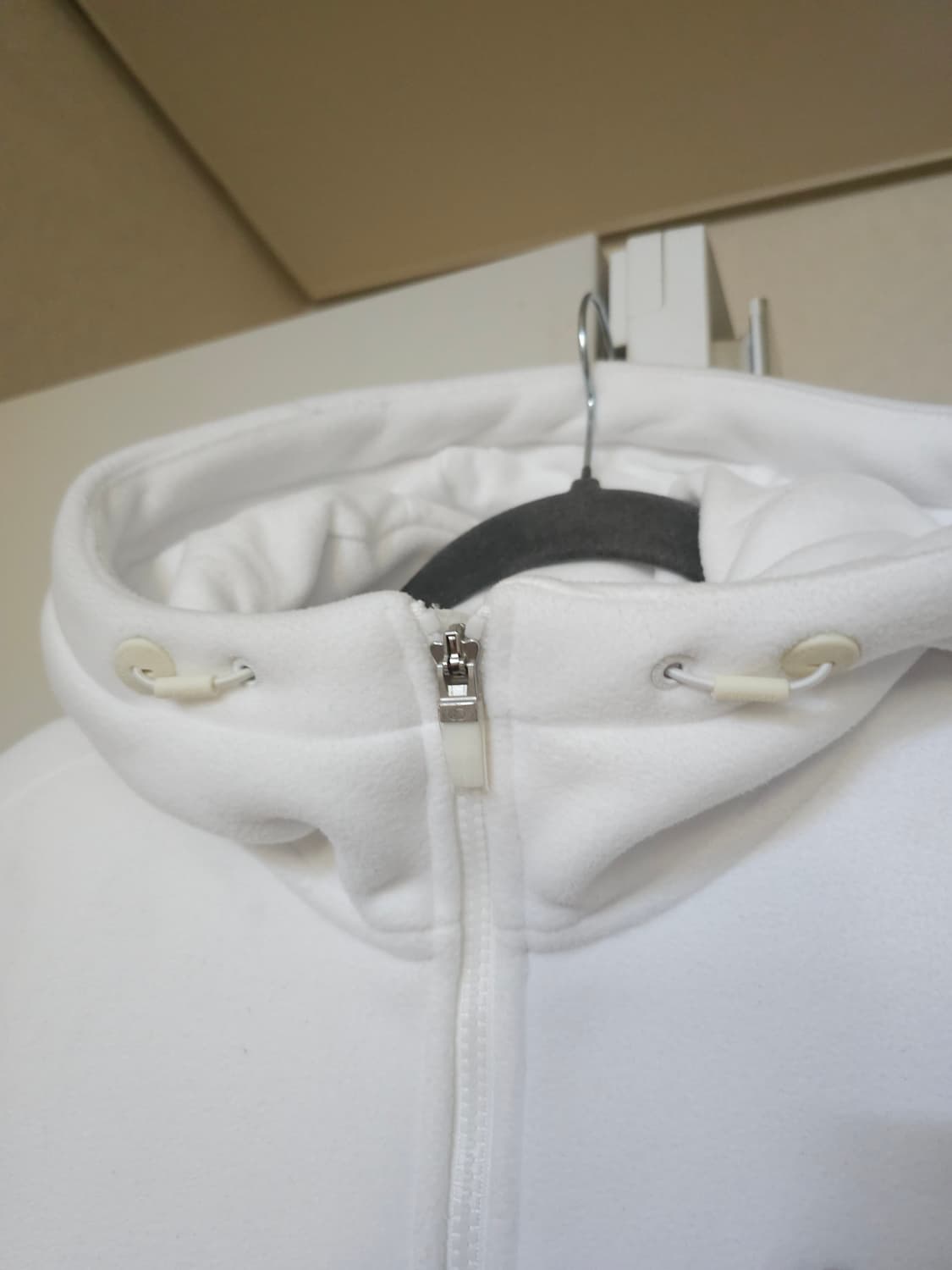 디스커버리 화이트 후리스 자켓 상품이미지4