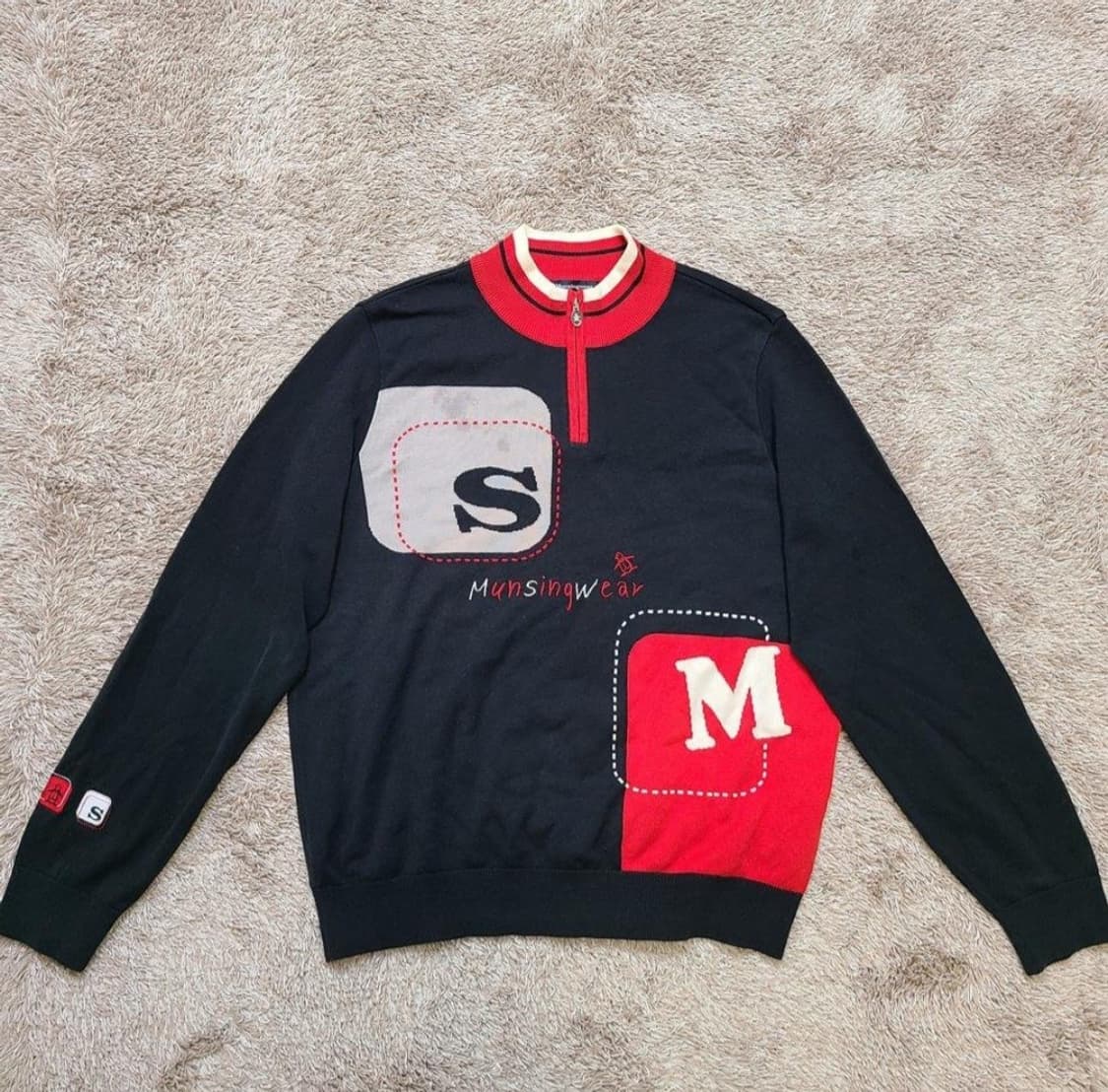 먼싱웨어 반집업 니트 상품이미지1