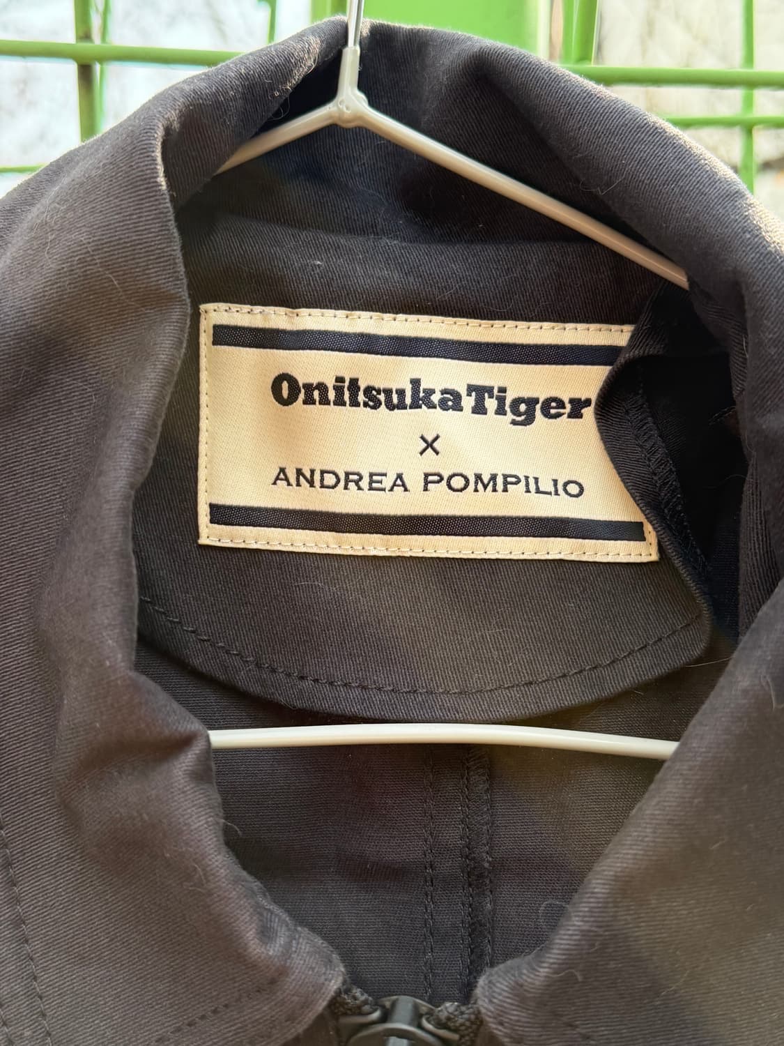 오니츠카 타이거 x 안드레아 폼필리오 자켓 상품이미지3
