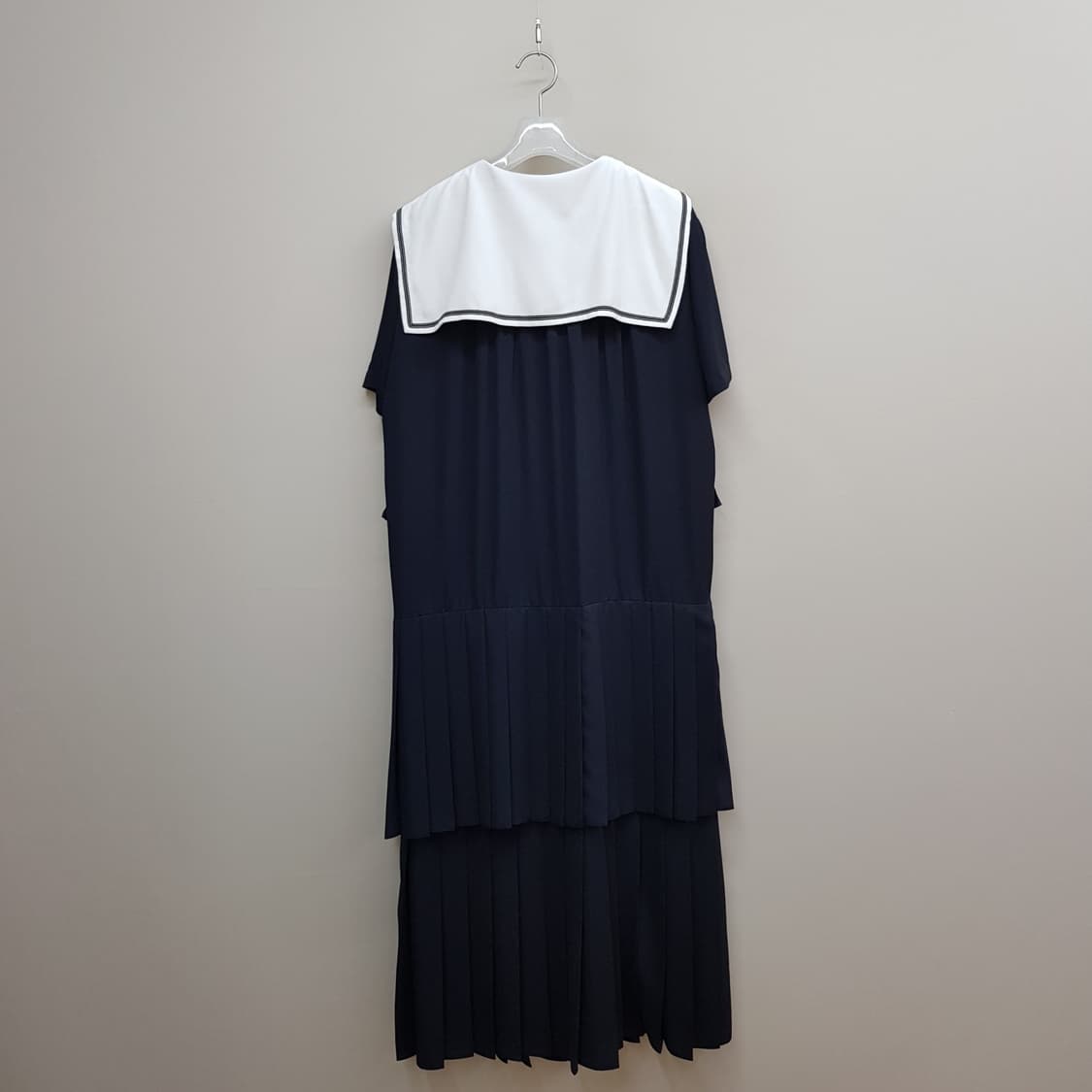 럭키슈에뜨 2023 세일러 카라 리본 플리츠 원피스 36사이즈 상품이미지6