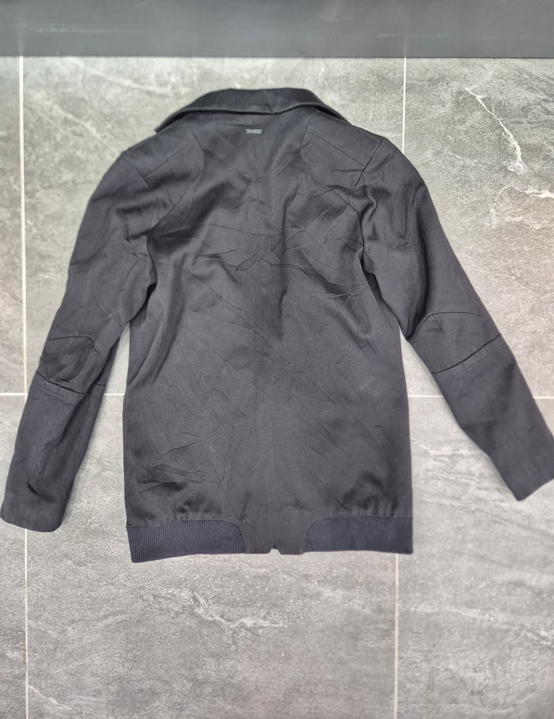 디젤l 블랙 자켓입니다
사이즈는 XS입니다 90-95 상품이미지3