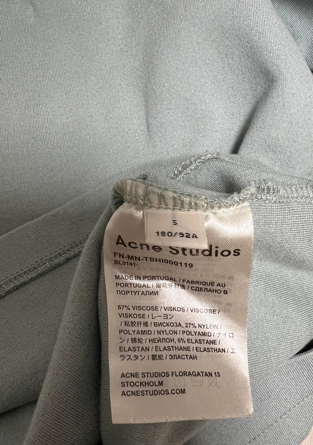 아크네 반팔 상품이미지3