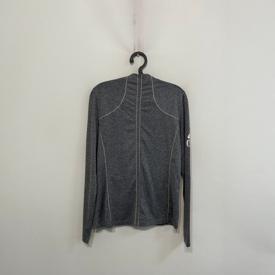 커터앤벅 여성 골프 집업 티셔츠 90 상품이미지2