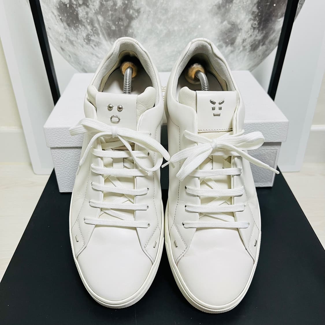 정품 8) 펜디 페이스 로고 스니커즈 275~280 상품이미지3