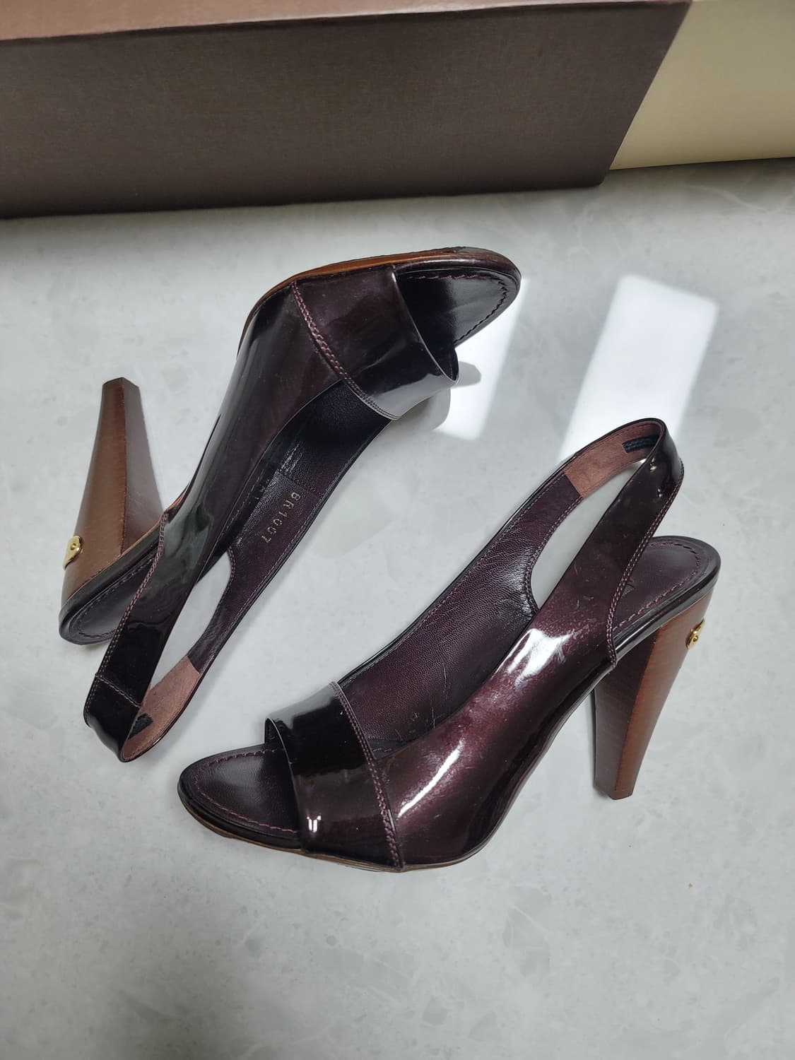 루이비통 애나멜 하이힐 34(215)사이즈 상태극상 풀박스 상품이미지2