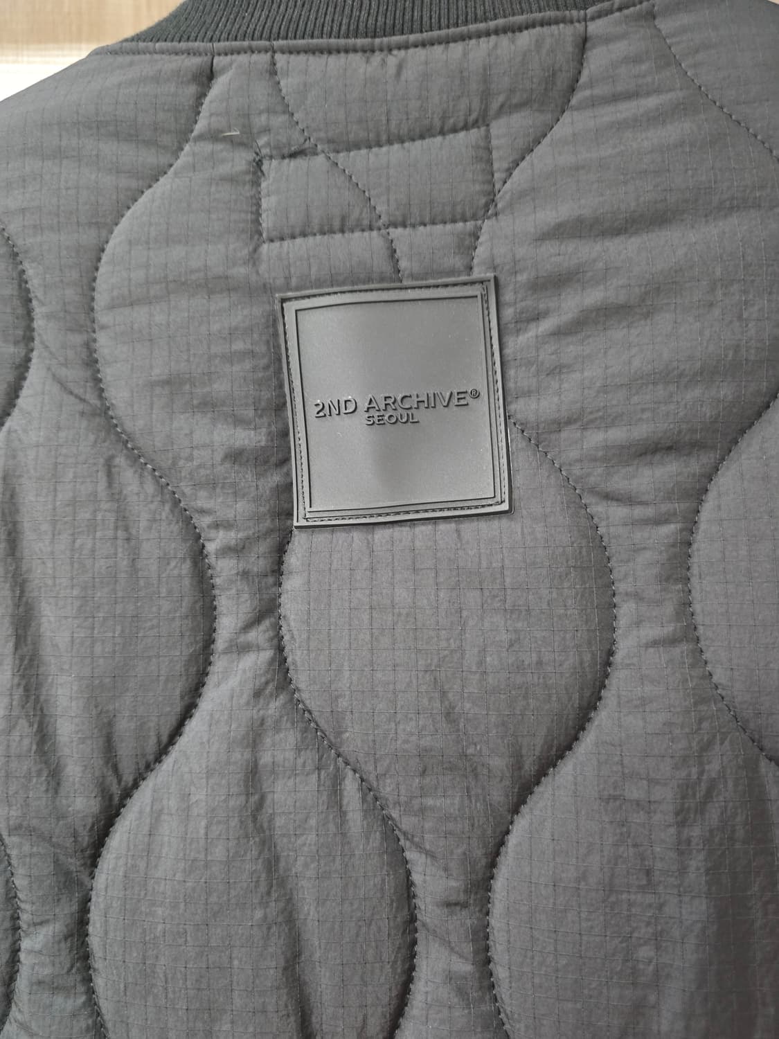 2ND ARCHIVE 퀄팅 맨투맨 블랙 상품이미지9