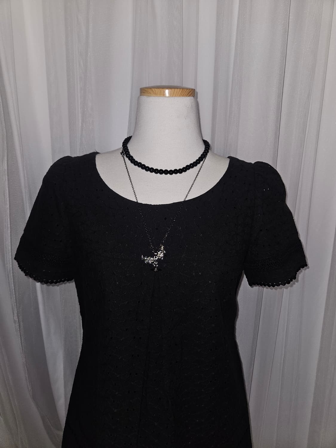 emilyan 공겜여주 펀칭레이스 히메 블랙 원피스 상품이미지2