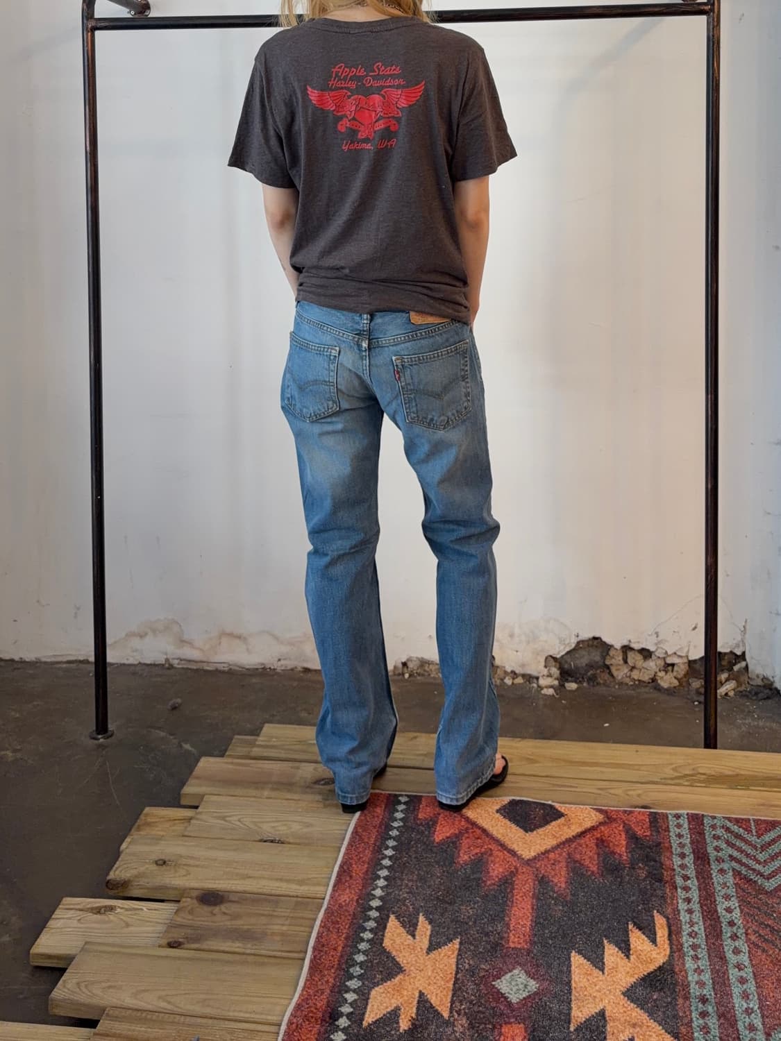 Levi’s 527 부츠컷 데님 팬츠 연청워싱 상품이미지2