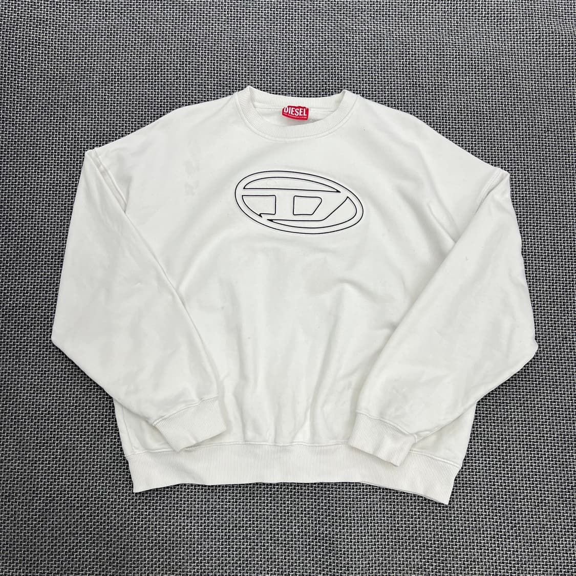 디젤 오발 로고 화이트 맨투맨 상품이미지1