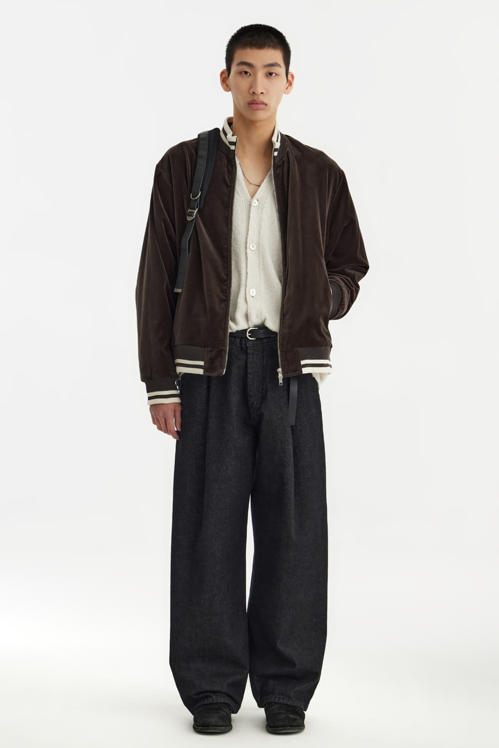 YOUTH 스트럭쳐 와이드 데님 블랙 상품이미지4