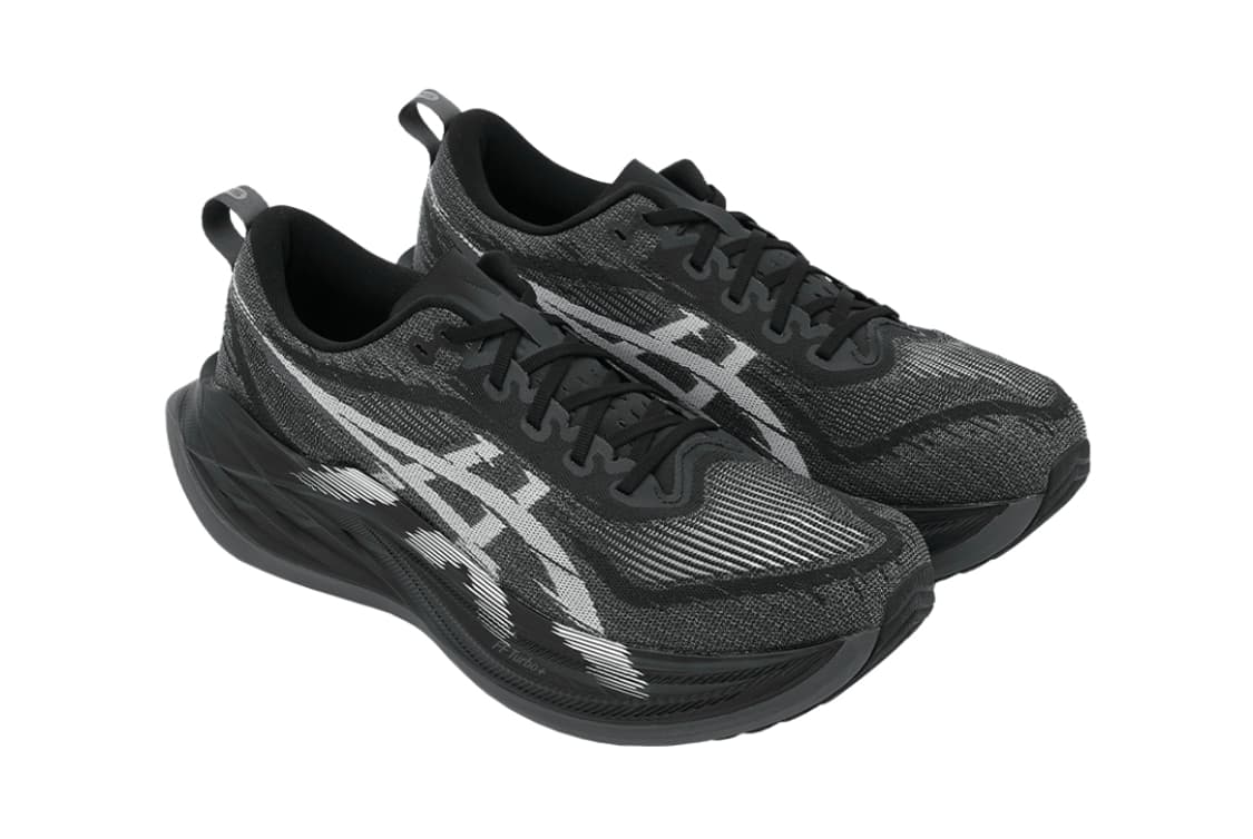 아식스 슈퍼블라스트 2 블랙 화이트 팝니다. 상품이미지1