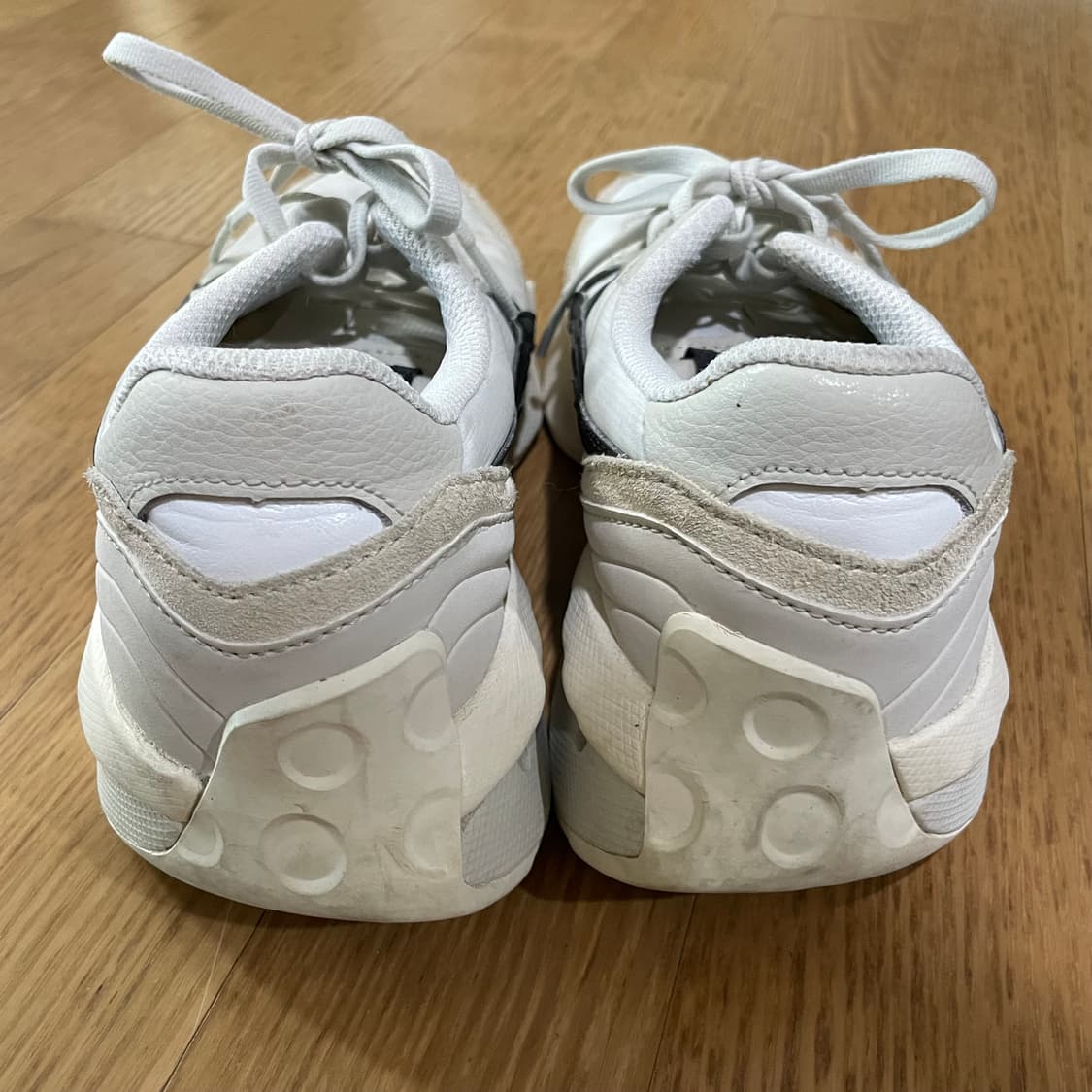 아식스 조거 X81 화이트 스모크 그레이 스니커즈 240 상품이미지4