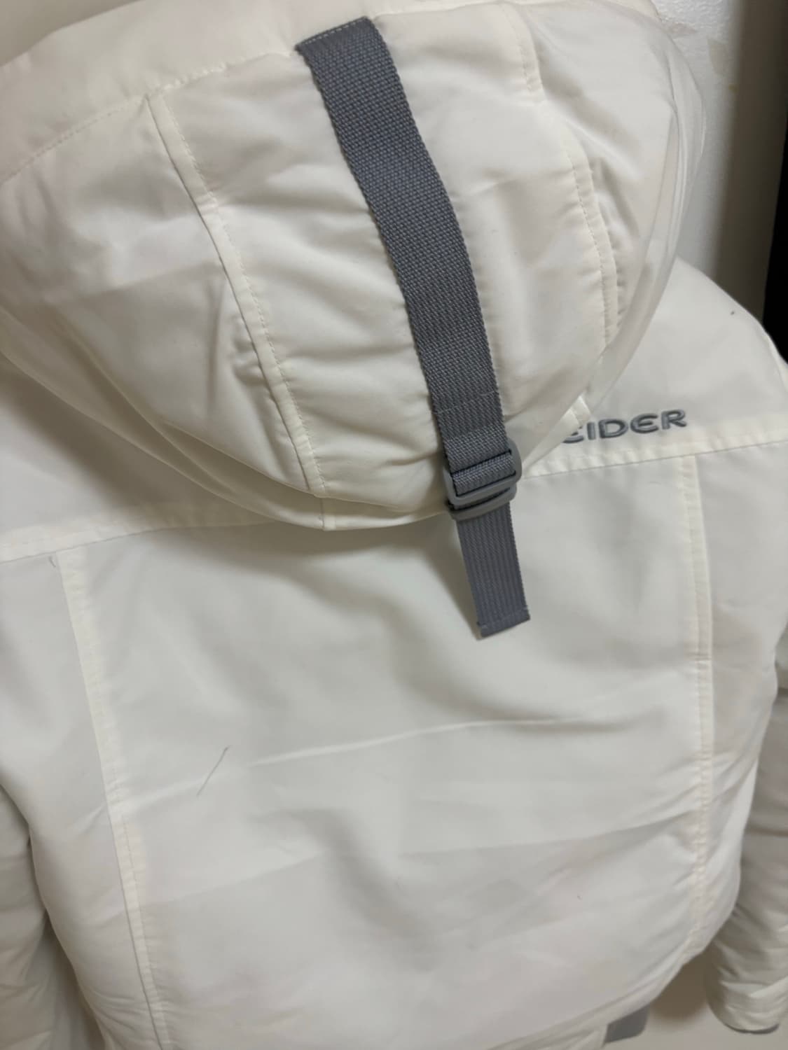 아이더 스투키 숏패딩 상품이미지3