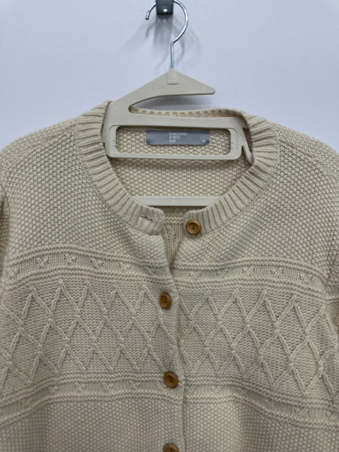 에잇세컨즈 아이보리 가디건 상품이미지2