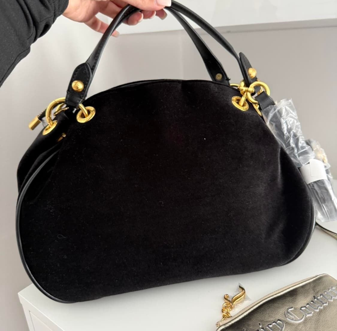 쥬시꾸뛰르 블랙 벨벳 갸루깔 대대장 핸드백 상품이미지9