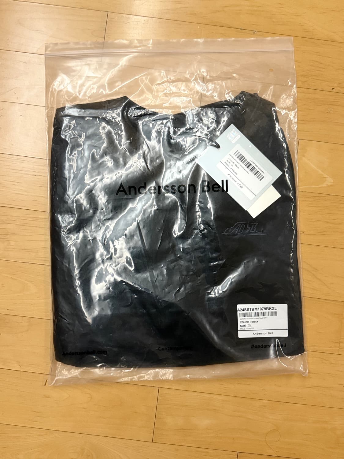[앤더슨벨] 마드로 그라디언트 티셔츠 atb1079m(BLACK) 상품이미지3