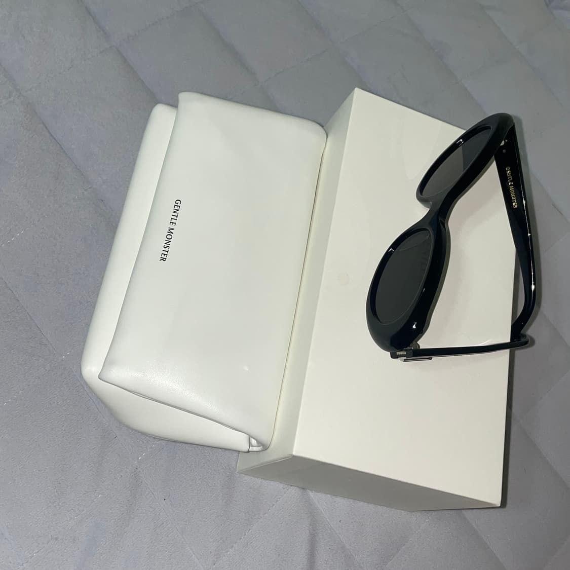 젠틀몬스터 선글라스 르 01 블랙 상품이미지3