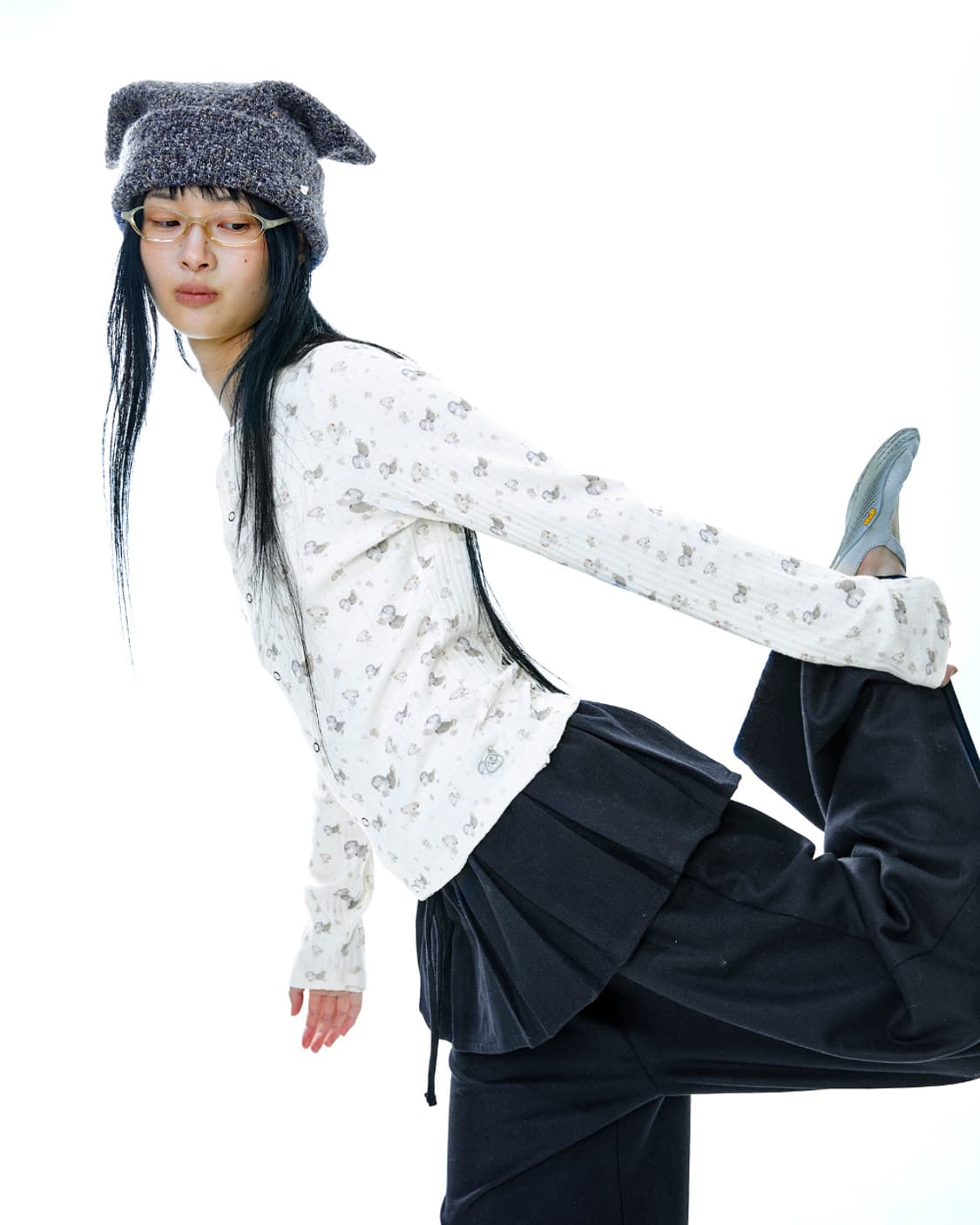 코이세이오 플리츠 오버 울 팬츠 다크 네이비 1사이즈 상품이미지1