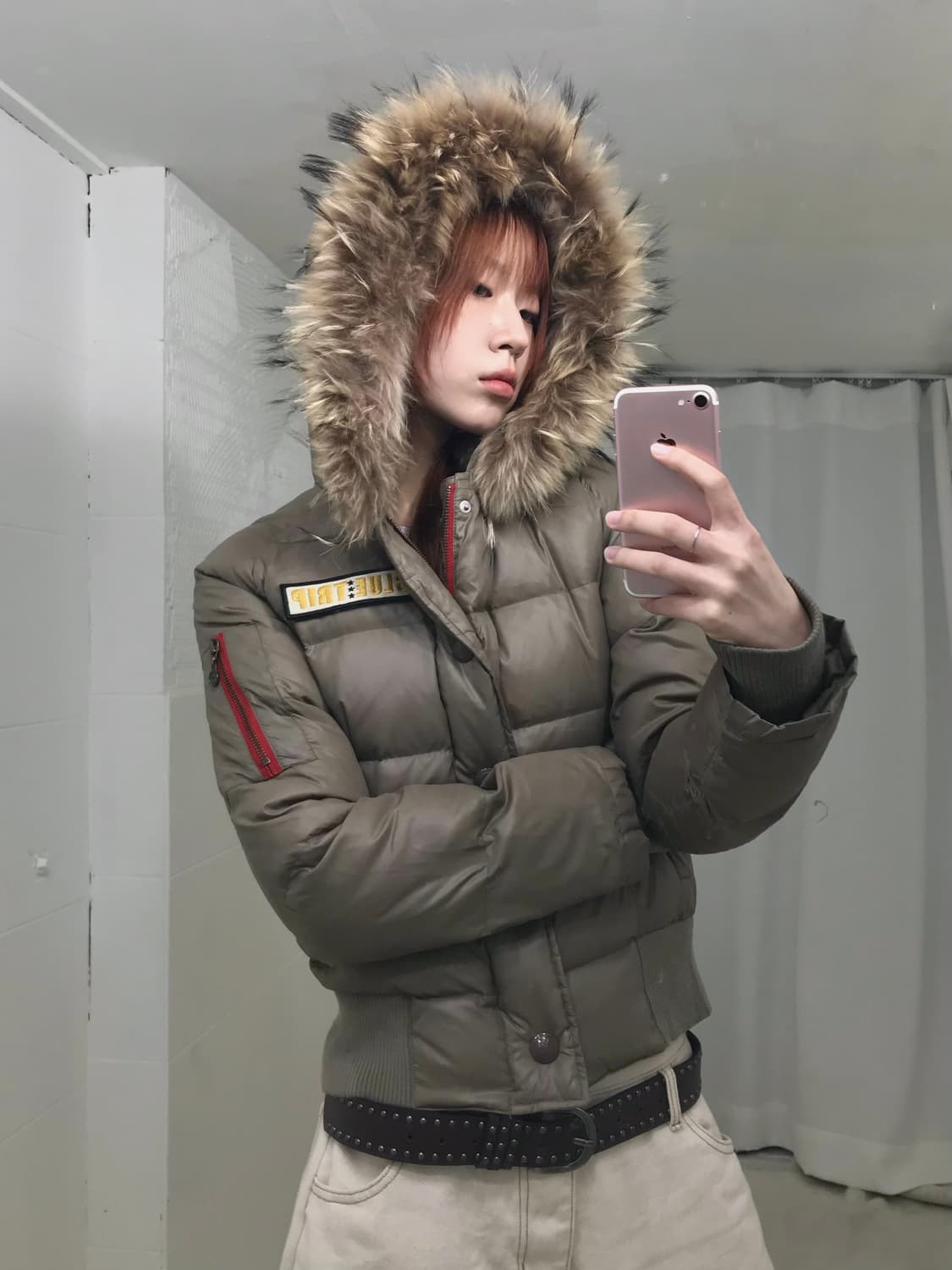 에드윈 - 블루 트립 카키 퍼 크롭 패딩 상품이미지1