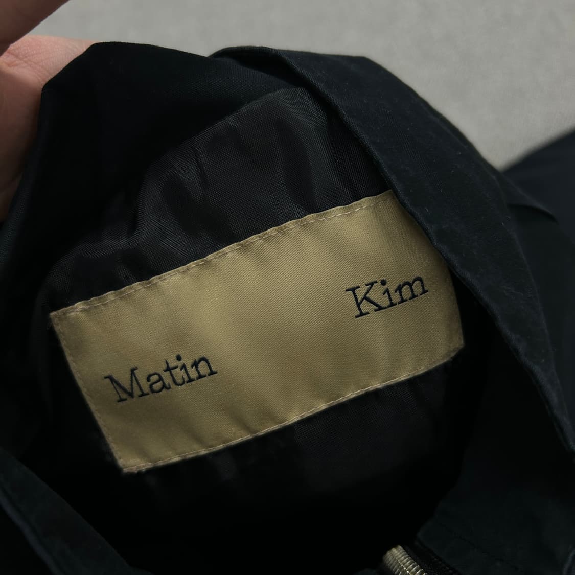 마뗑킴 블랙 스펠로고 블루종 자켓(F) 상품이미지2