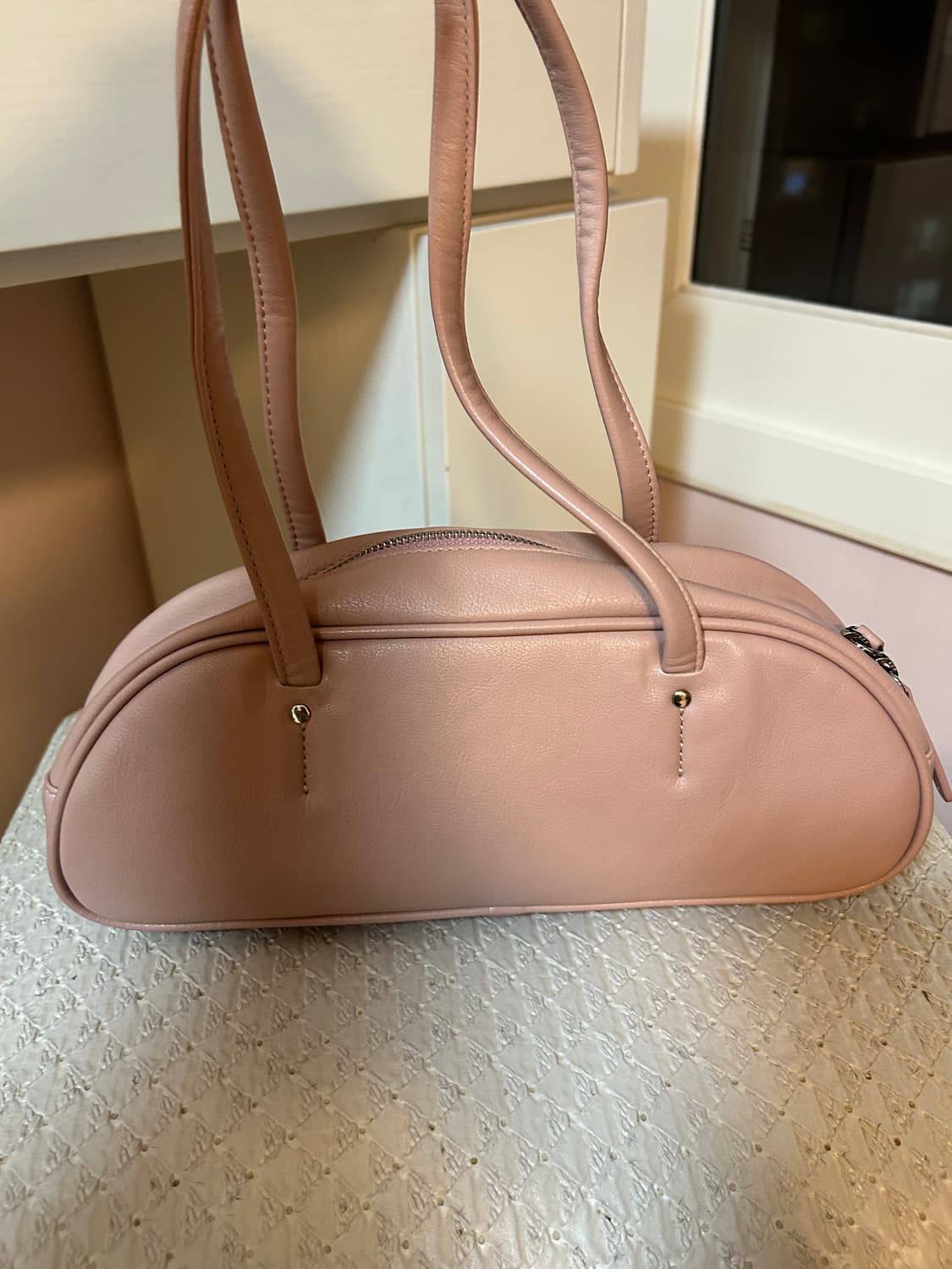썸웨어버터 demi baguette bag - powder pink 상품이미지6