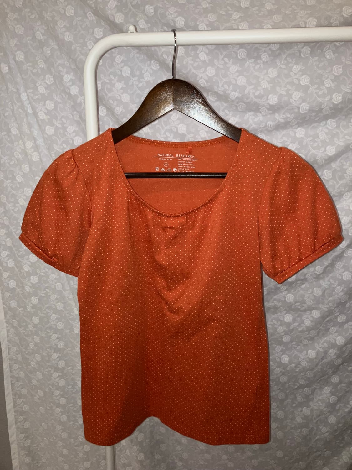 💌 Puff shoulder orange T-shirt. 상품이미지1