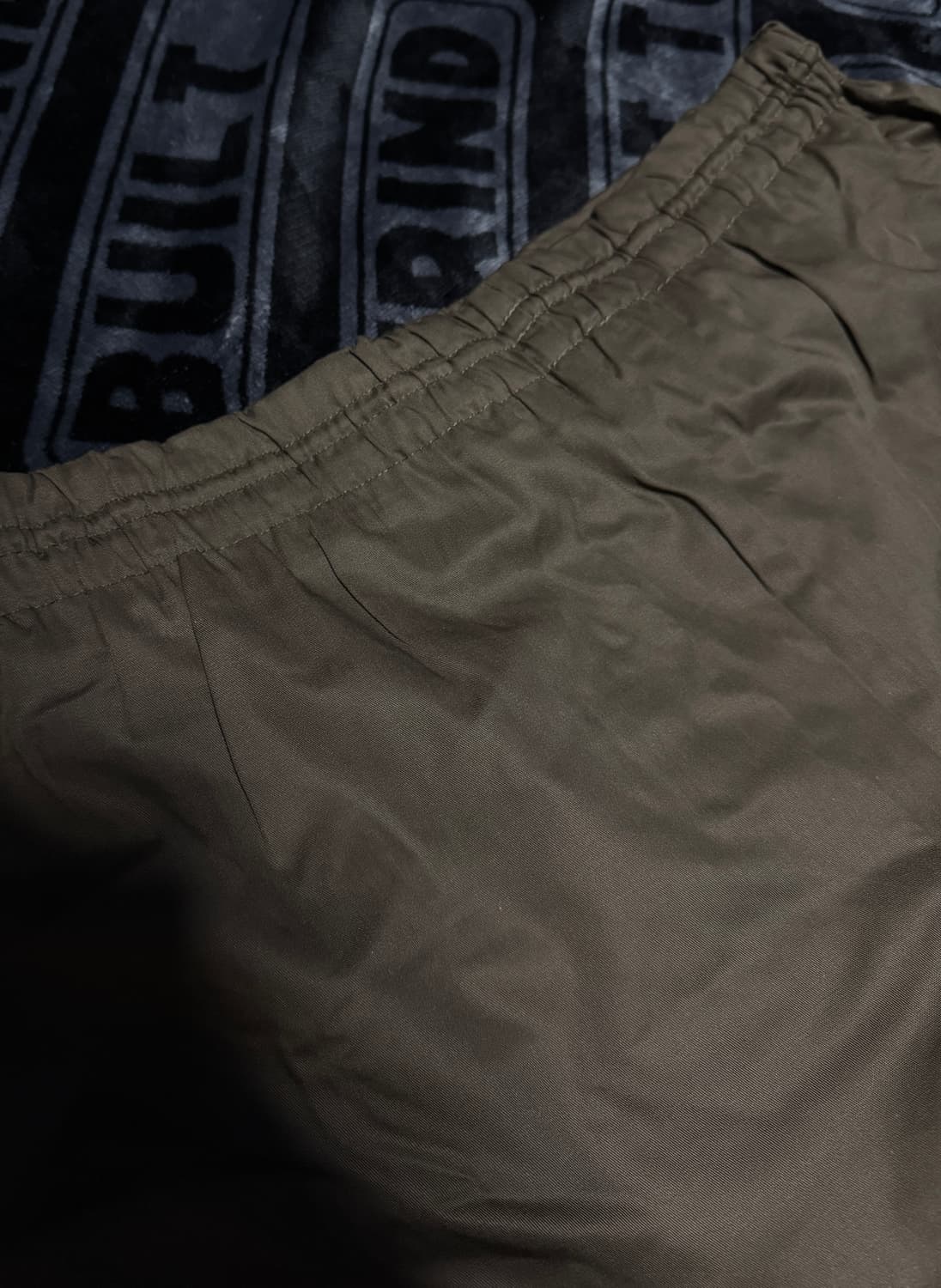 오스트리안 밀리터리 서플러스 짐 쇼츠 올리브 드랍 상품이미지3