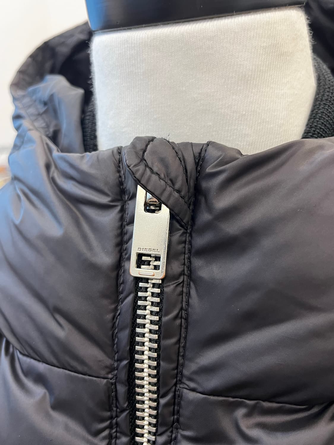 디젤 덕다운 롱패딩 블랙 상품이미지4