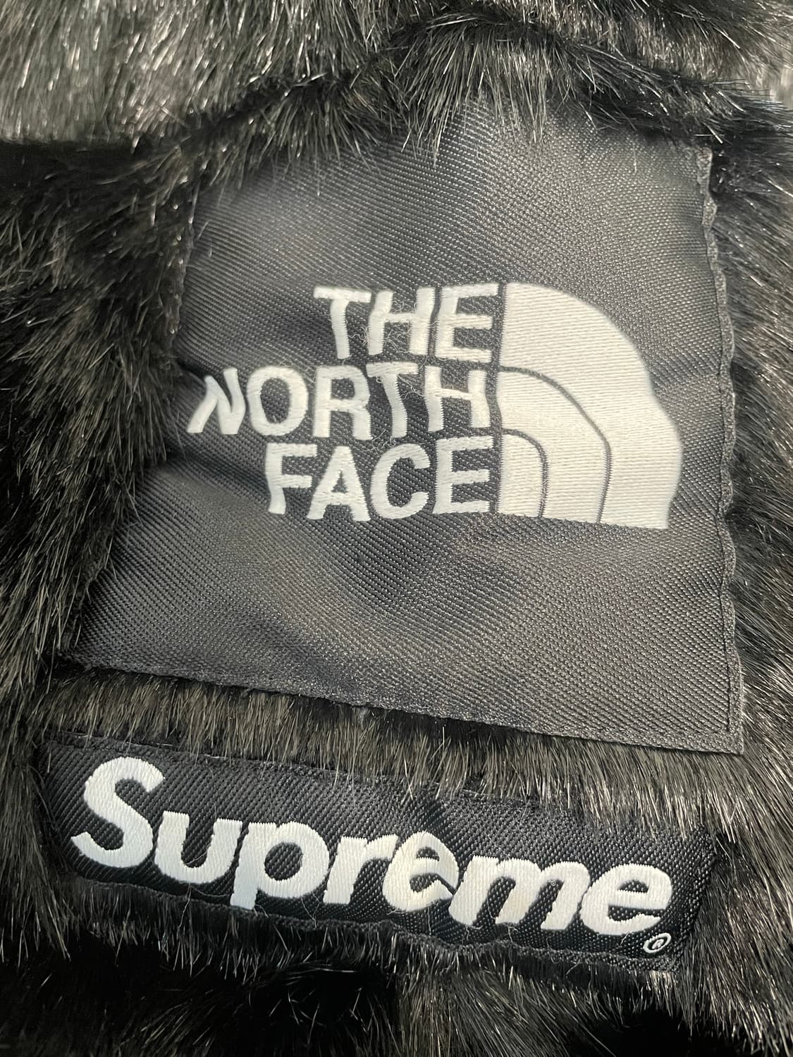 슈프림 x 노스페이스 퍼 눕시 상품이미지4