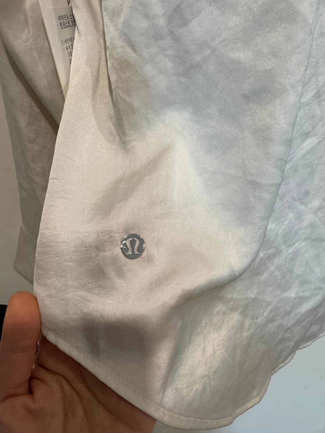 새상품 룰루레몬 트위스트 프런트 컨버터블 버튼업 상품이미지6